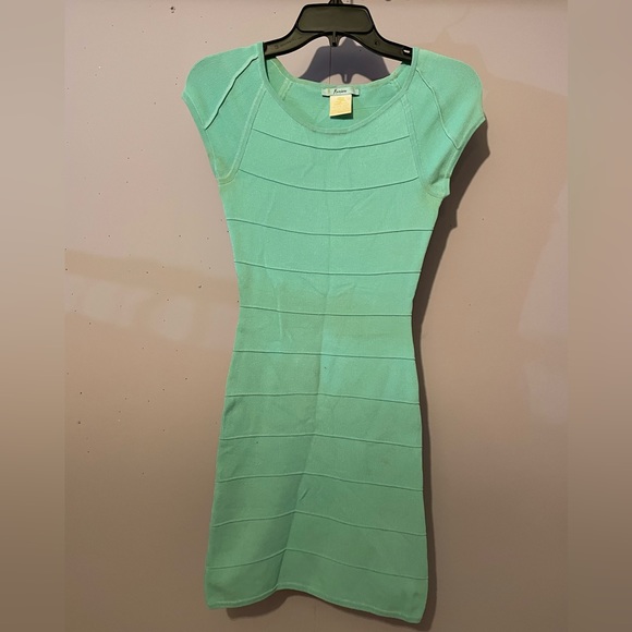 Marciano Dresses & Skirts - MARCIANO BODYCON BANDAGE DRESS